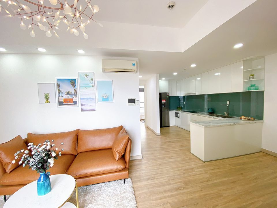 Cho Thuê CC 24 Quận Masteri Thảo Điền Q2 2pn 2wc có ban công 71m2 tầng siêu cao không bị nắng