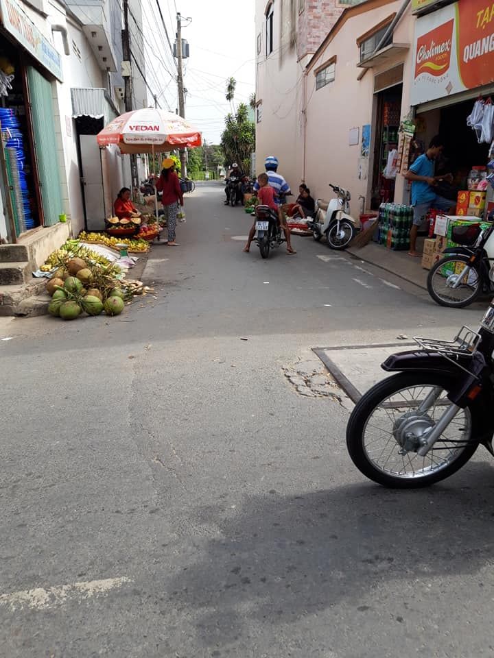 Cần bán đất nền thổ cư,mặt tiền nhựa 7met tuyến số 3,đối diện chợ sămbua.cách chợ 100met