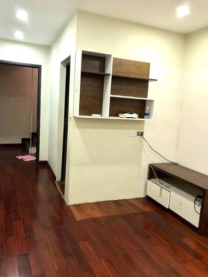 Cho thuê nhà ngõ 14 Vạn Kiếp- Hoàn Kiếm 4 tầng 2 ngủ giá 6tr