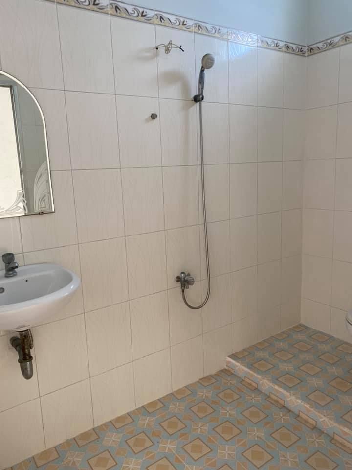 Do chuyển chỗ ở cần bán căn nhà mặt tiền Lê Văn Nghề xã Đạo Thạnh TP Mỹ Tho DT 6x27 thổ cư 120m