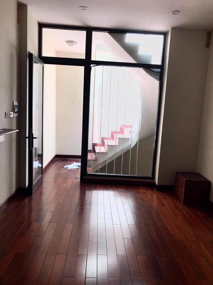 Cho thuê nhà ngõ 14 Vạn Kiếp- Hoàn Kiếm 4 tầng 2 ngủ giá 6tr
