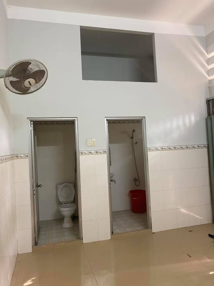 Do chuyển chỗ ở cần bán căn nhà mặt tiền Lê Văn Nghề xã Đạo Thạnh TP Mỹ Tho DT 6x27 thổ cư 120m