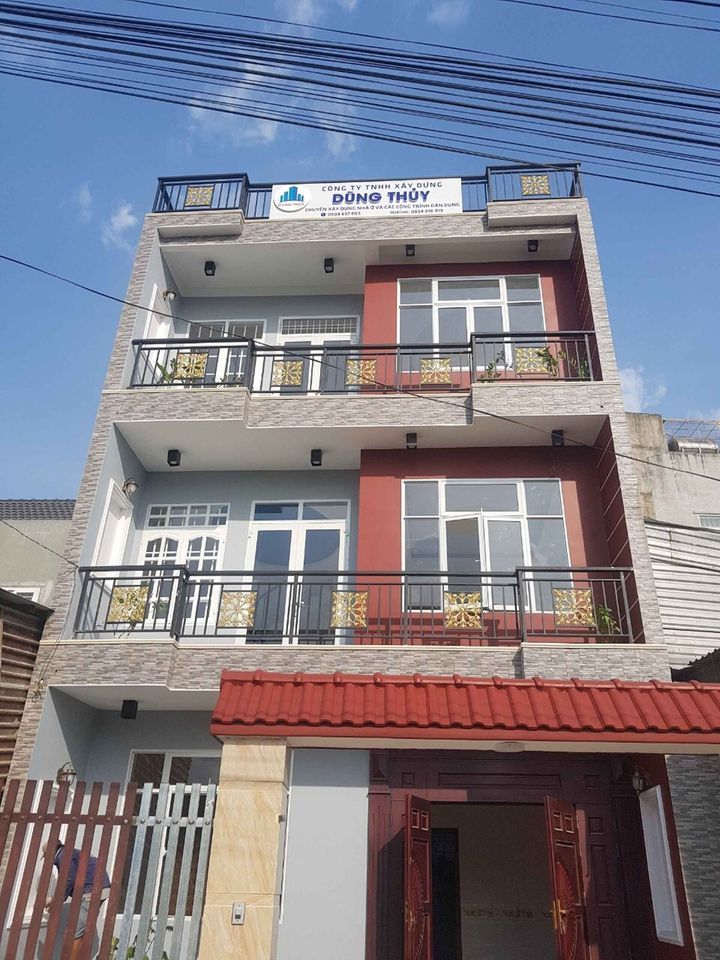 Bán nhà 2 lầu gần bigc DĨ AN DT105m2 ngang 7m Đường xe hơi hoàn công đầy đủ Nhà xây kiên cố