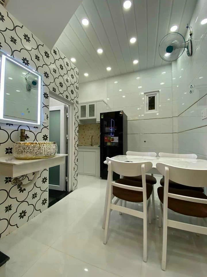 Bán nhà nhỏ xinh đường số 3 P9 Gò Vấp DT: 3,8m x 6,5m Thiết kế 1 Trệt 1 Lầu 2PN, 2WC.
