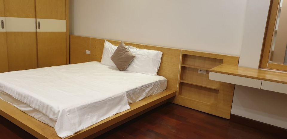 Cho thuê nhà Lê Hồng Phong HP Diện tích 60m2*4 tầng , 4 phòng ngủ full nội thất Đường cực rộng
