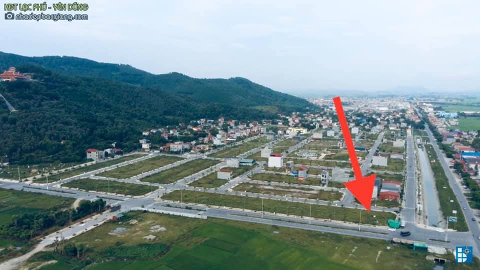 Duy nhất 01 lô đầu trục Dịch Vụ tại Dự án LẠC PHÚ 1 YÊN DŨNG BG. Vị trí kinh doanh tốt được luôn.