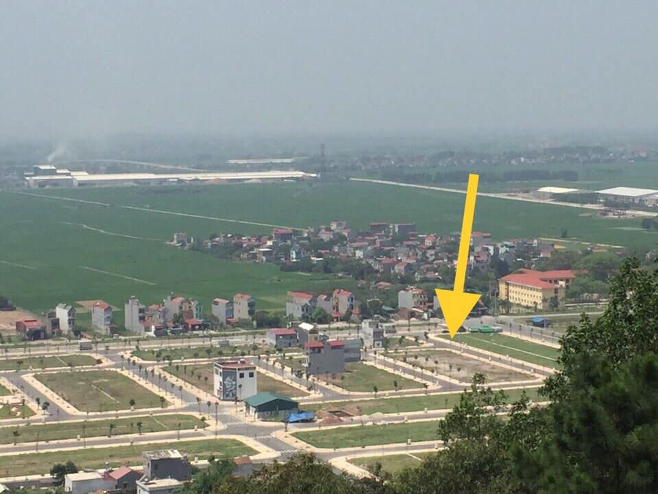 Duy nhất 01 lô đầu trục Dịch Vụ tại Dự án LẠC PHÚ 1 YÊN DŨNG BG. Vị trí kinh doanh tốt được luôn.