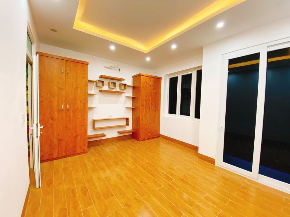 CẦN BÁN NHÀ Vũng Tàu Thiết kế hiện đại, DT sử dụng 220m2 giồm 1 trệt 2 lầu 1 lửng, sân thượng