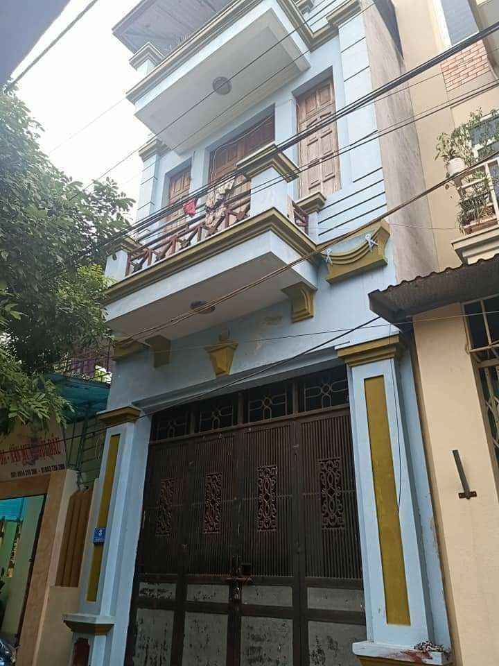 Chính chủ cần bán gấp ngôi nhà 3 tầng đẹp như mơ với giá siêu đẹp Khoái Châu Hưng Yên