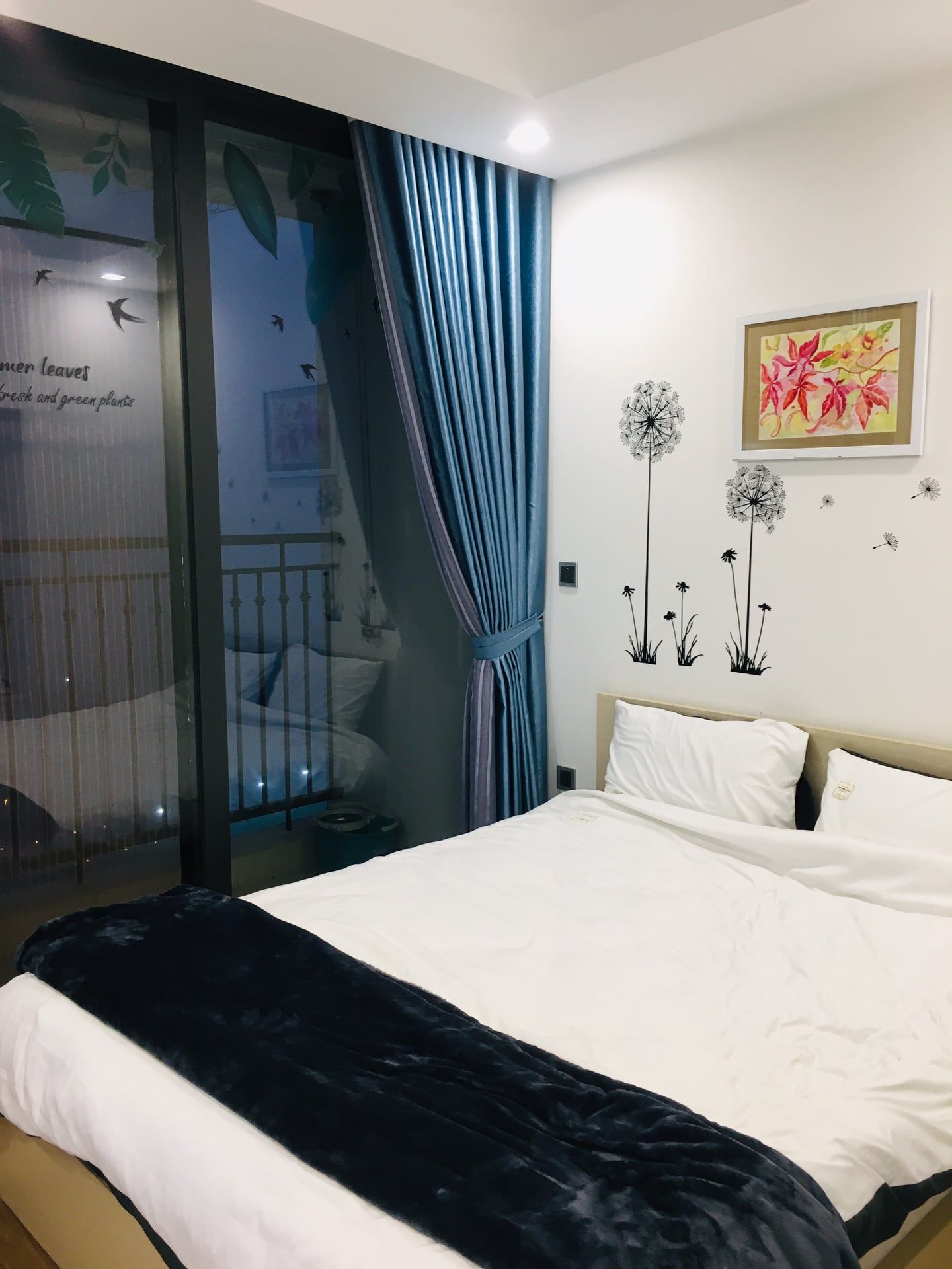 cho thuê studio 30m2 đầy đủ nội thất xịn tại vinhomes greenbay giá rẻ. phù hợp 1-2 người.