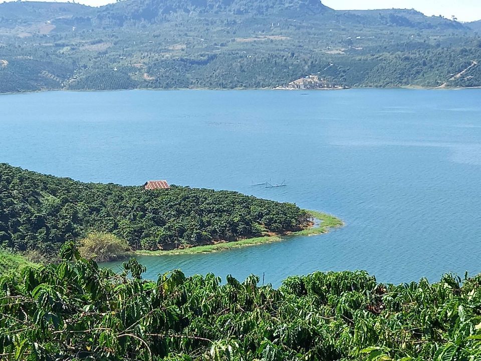 Bán đất View sông phong thủy cực đẹp tựa sơn hướng thủy. Diện tích 8600m² có hơn 100met mặt hồ