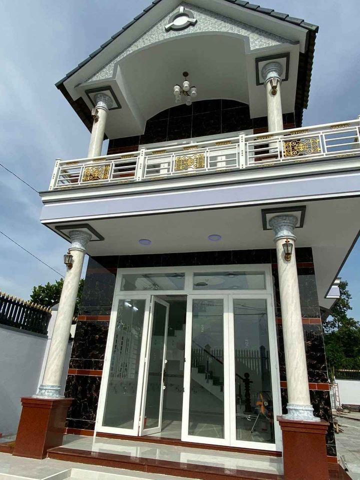 Bán nhà ấp 5 xã Tân thạnh đông củ chi giá đầu tư 5 tỷ 300 triệu Lh 0397993569 gặp tuấn