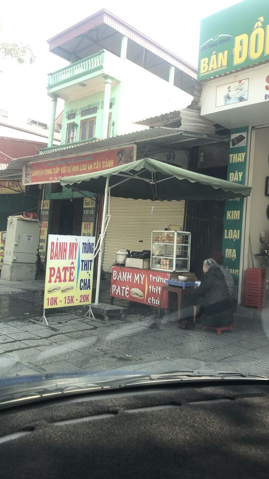 CẦN BÁN NHÀ Diện tích 134m. Nhà mặt đường phố Uy Nỗ - Đông Anh 134m Đất đã có 60m xây nhà