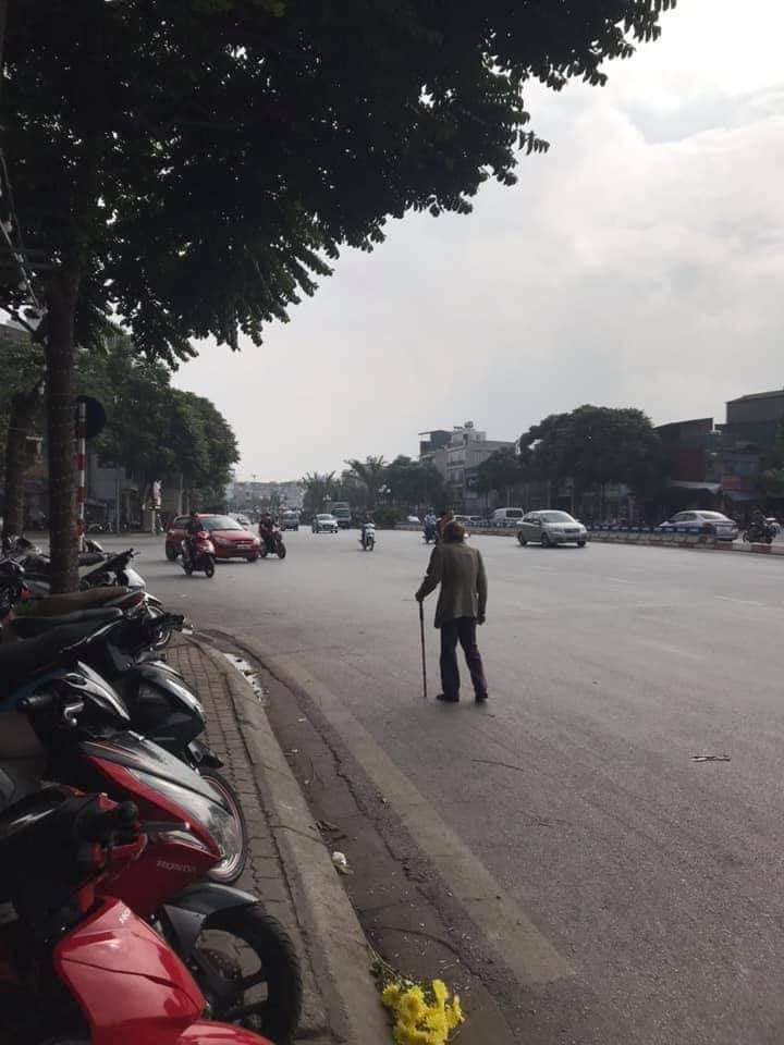 BÁN NHÀ RIÊNG TRẦN KHÁT CHÂN HAI BÀ TRƯNG THỬA ĐẤT VUÔNG ĐẸP MẶT TIỀN RỘNG GẦN 8M KD CÁC LOẠI HÌNH