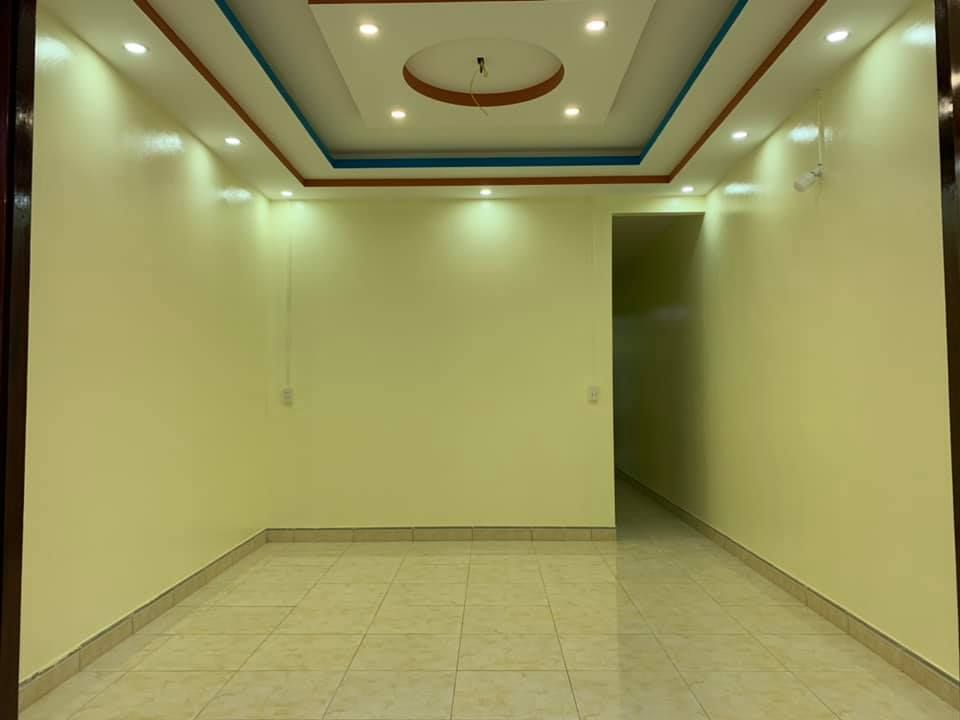 Bán nhà c4 mới hoàn thiện Bao gồm 1 phòng khách, 2 pn, 1 bếp và 1 wc ngõ 22, Lê Hoàn, Nguyễn Trãi