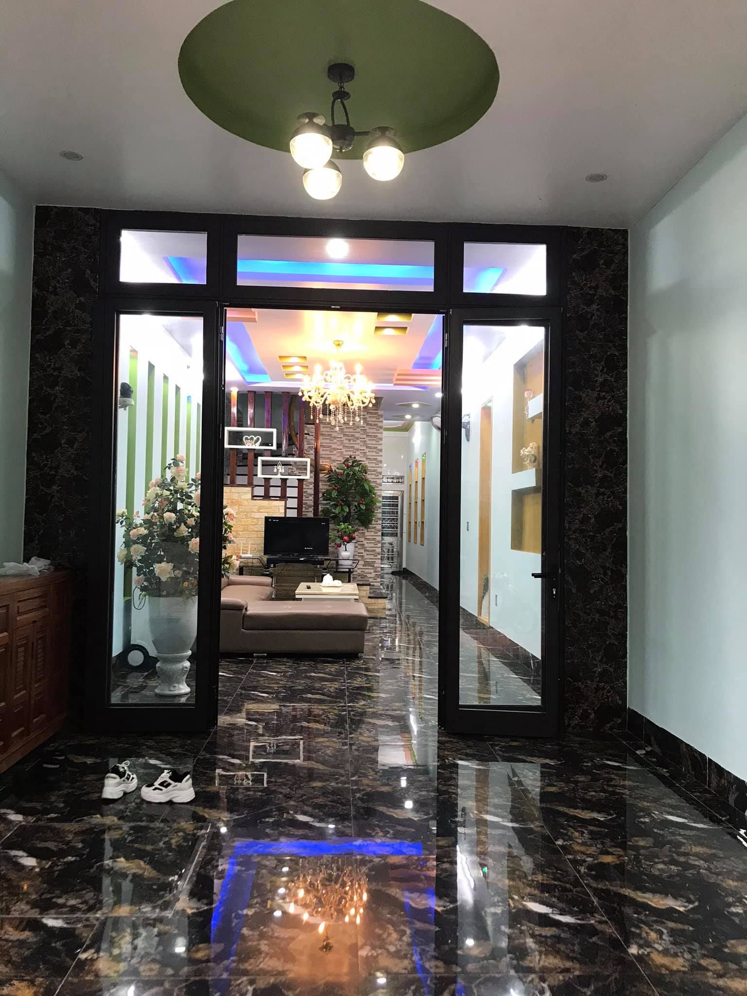 Gia đình mình chuyển địa điểm cần bán căn nhà số 51 lê thánh tông tổ 11 Nguyễn Trãi Hà Giang