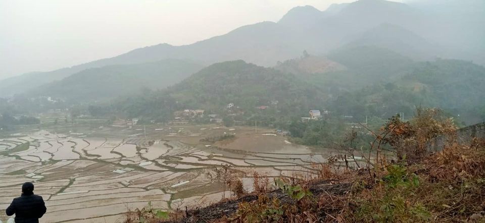 Bán đất yên Quang Tổng dt 1742m có 100m đẹp ko tì vết view cánh đồng cao thoáng mặt tiền 26m