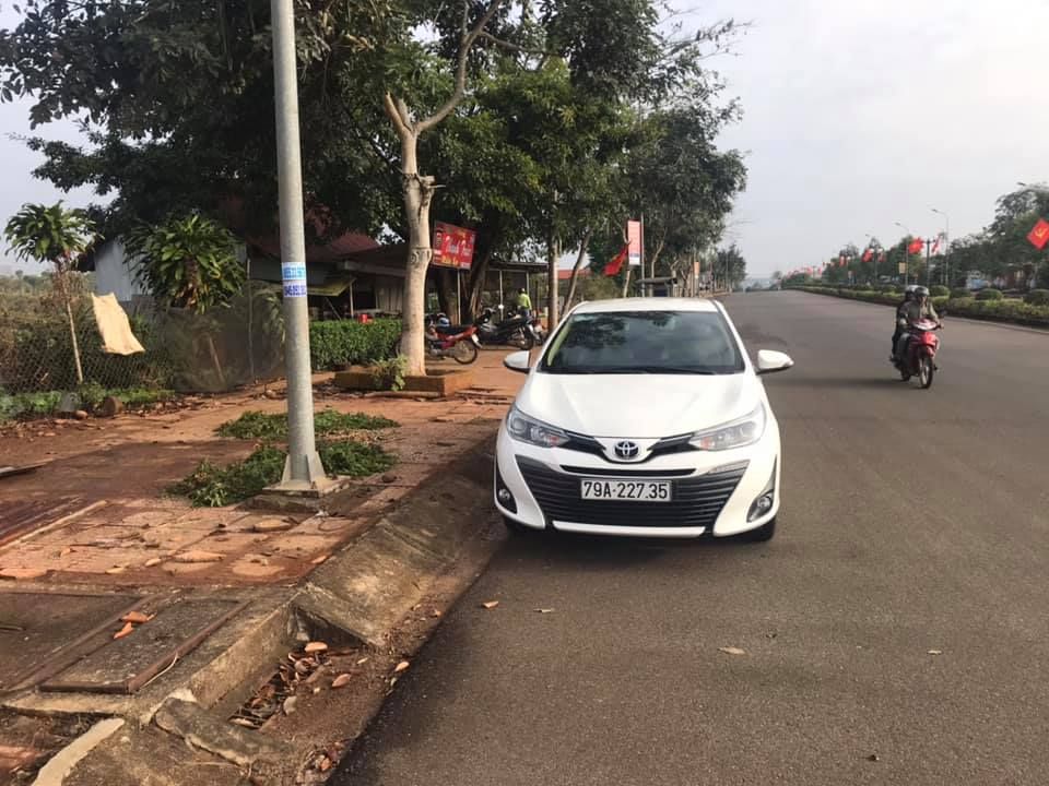 Cần bán lô đất đường Hùng Vương, tổ 5 ph Nghĩa Trung, tp Gia Nghĩa Diện tích 10* 50m Thổ cư 100m2