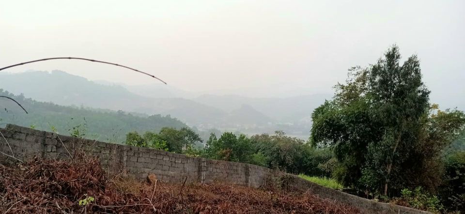 Bán đất yên Quang Tổng dt 1742m có 100m đẹp ko tì vết view cánh đồng cao thoáng mặt tiền 26m