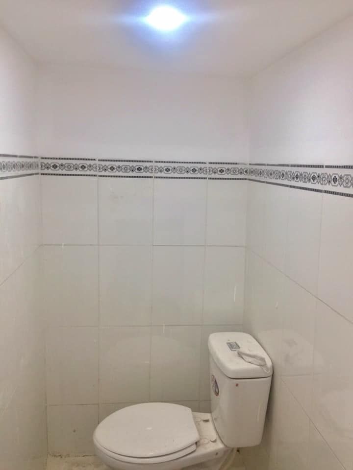 Bán Nhà mới đẹp ngay bến Ninh Kiều số 79/6 Ngô Đức Kế. Cách chợ 50m, cách đường Châu Văn Liêm 200m