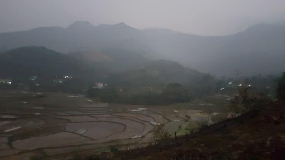 Bán đất yên Quang Tổng dt 1742m có 100m đẹp ko tì vết view cánh đồng cao thoáng mặt tiền 26m