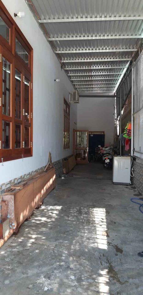 Bán Nhà Cấp 4 Có Gác Lững Mới Xây Khu Ba Bồn, TT Khánh Hải, Ninh Hải DT 150m2 (7,5x20) H.Tây Nam