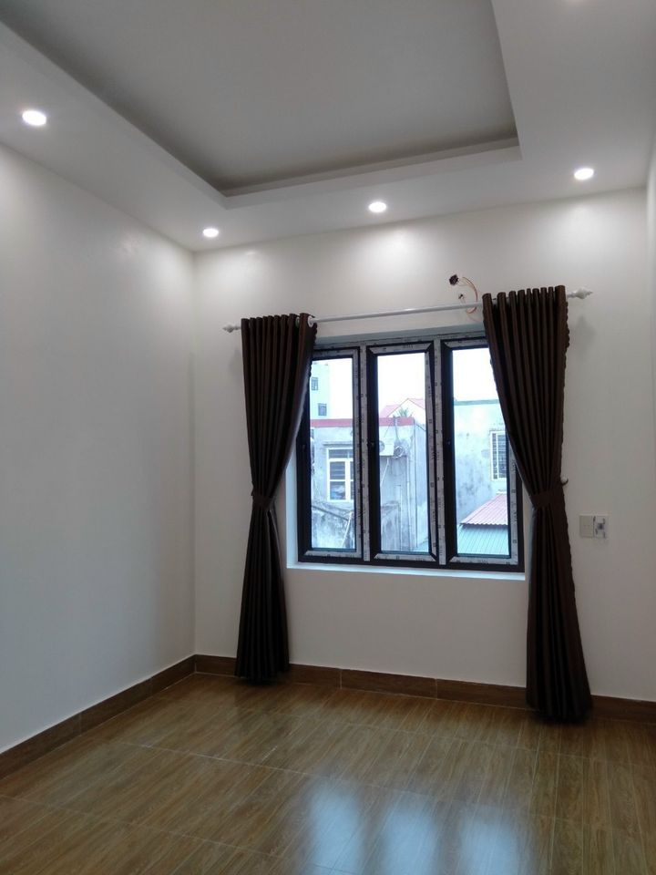 Cần bán nhà 2 tầng Ngõ phố Thống Nhất TP Hải Dương Diện tích 37m2. Mặt tiền 3m vuông vắn