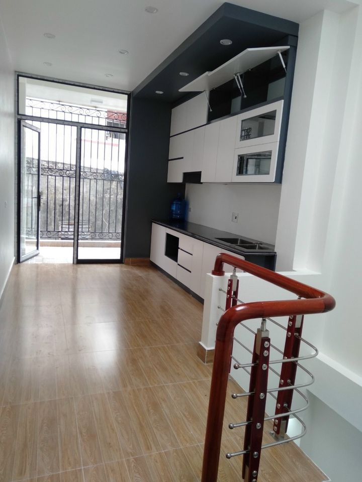 Cần bán nhà 2 tầng Ngõ phố Thống Nhất TP Hải Dương Diện tích 37m2. Mặt tiền 3m vuông vắn