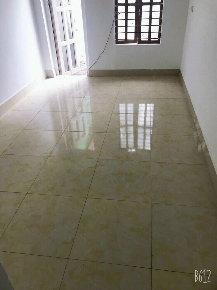 Cần tiền gấp bán nhanh nhà 2 tầng mặt phố Quang Trung thành phố Hải Dương Nhà đẹp gồm 4 pn