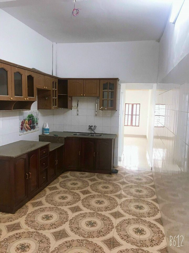 Cần tiền gấp bán nhanh nhà 2 tầng mặt phố Quang Trung thành phố Hải Dương Nhà đẹp gồm 4 pn