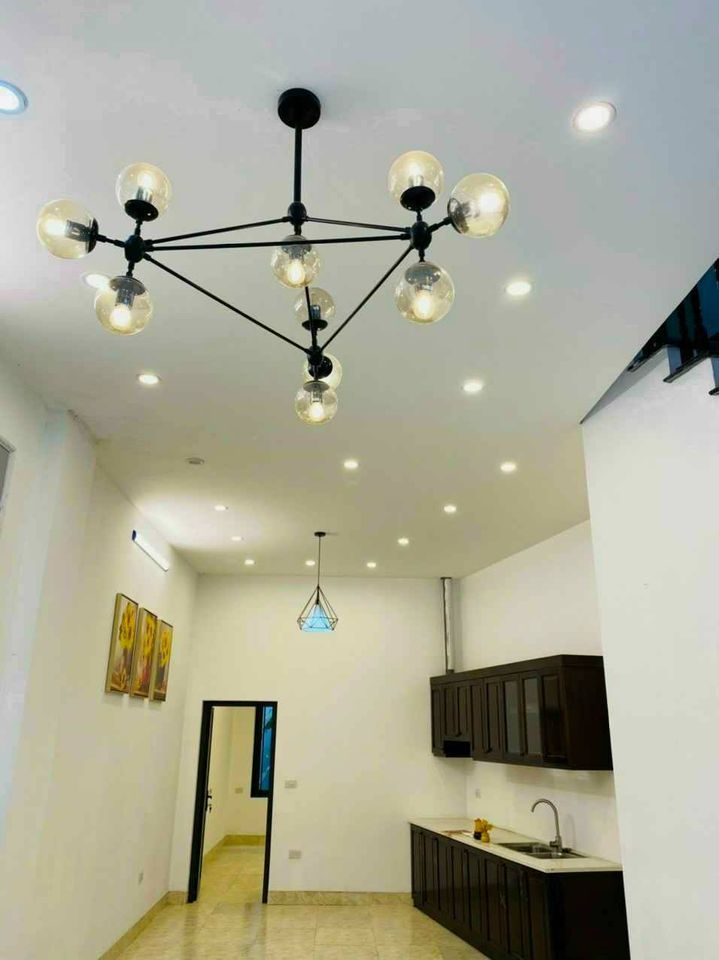Nhà 2 tầng 60m2, 3 phòng ngủ, xe ô tô ra vào nhà. 1.2x tỷ. cách mặt phố Lê Viết Quang khoảng 30m