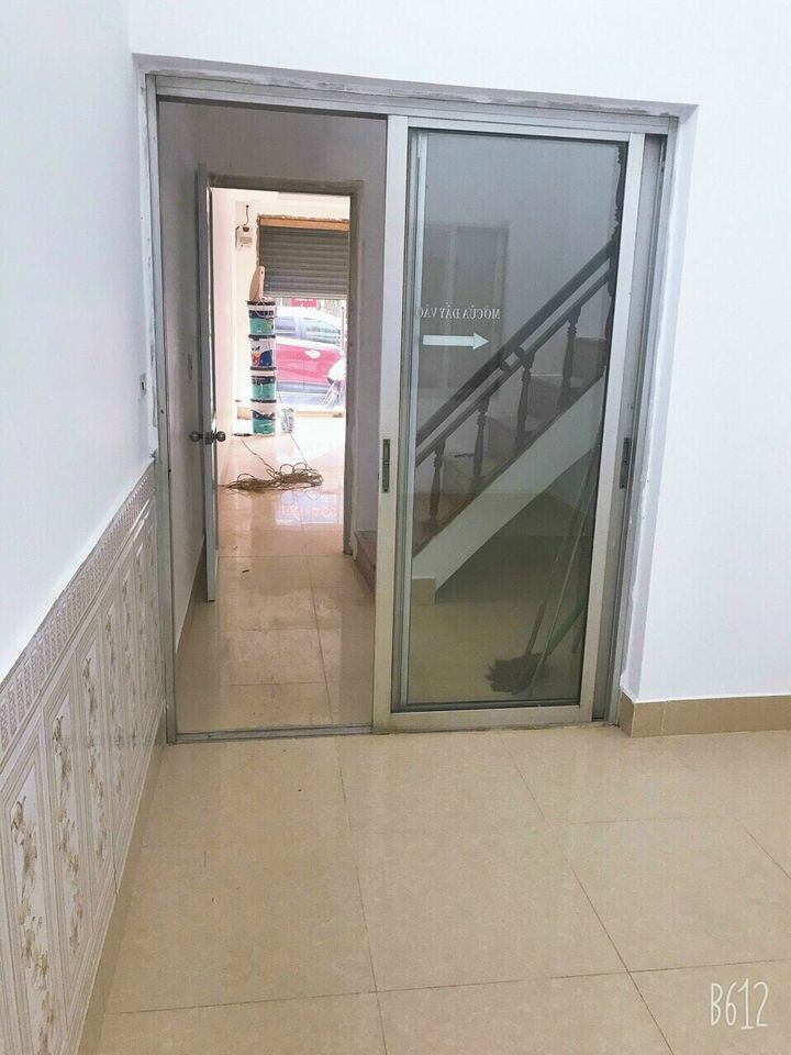 Cần tiền gấp bán nhanh nhà 2 tầng mặt phố Quang Trung thành phố Hải Dương Nhà đẹp gồm 4 pn