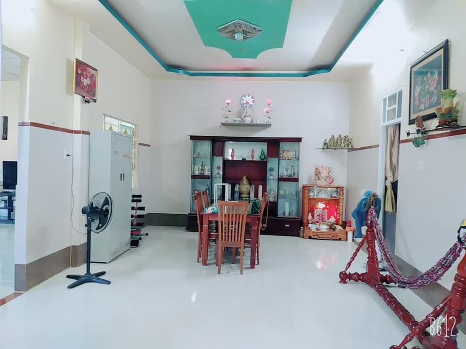 cần ra tìm chủ mới cho ngôi nhà biệt thự Tấn Lộc, diện tích 260mv, nhà 7 Phòng, 3 phòng khách, 4pn