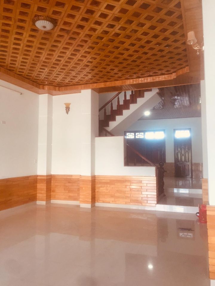 NHÀ CHÍNH CHỦ CHO THUÊ DÀI HẠN. Nhà mặt tiền Số 58 Phạm Văn Đồng; cách cầu Đăk Bla chưa tới 700m