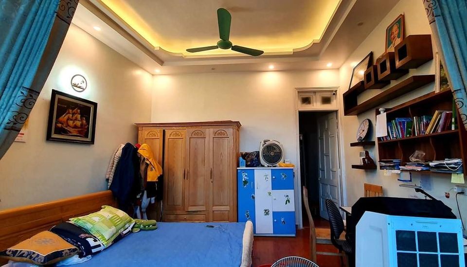 Bán căn nhà đường ĐINH THỊ VÂN, TP Nam Định ( cách chợ Hạ Long 100m)