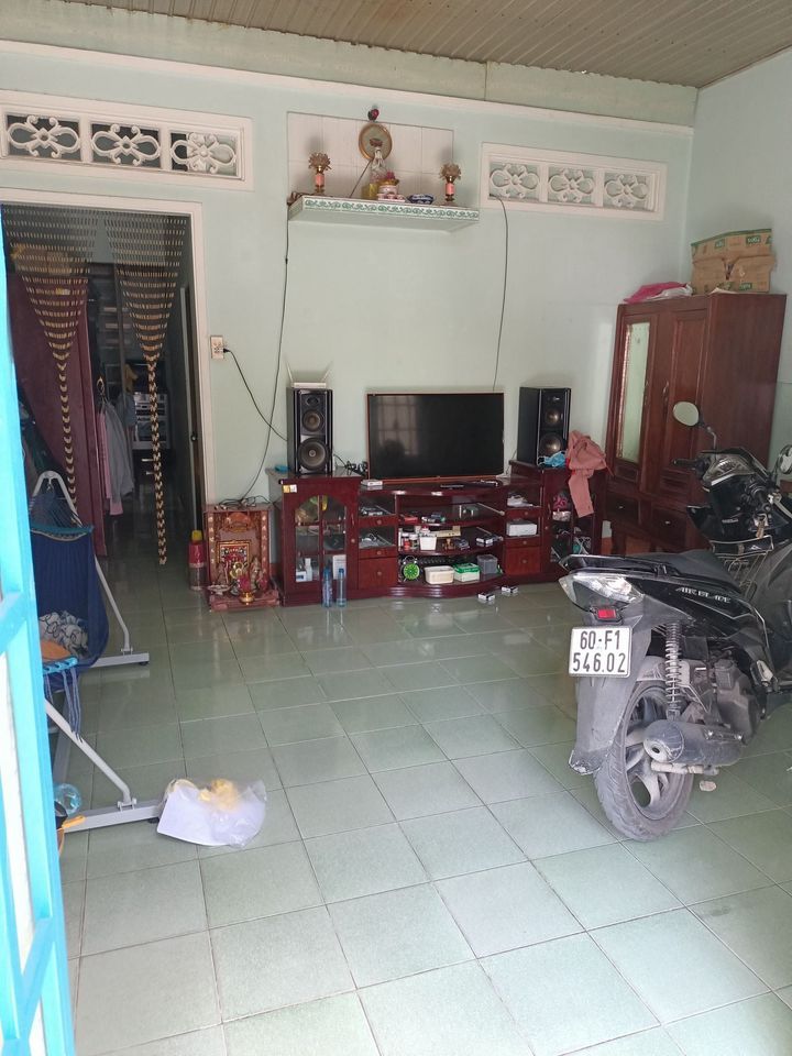 Bán nhà chính chủ cấp 4 có gác phường Tân Tiến Biên Hoà Đồng Nai, hẻm karaoke Tuổi Ngọc, gần bờ kè