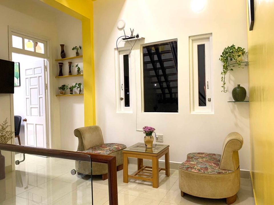 Cần bán villa siêu dễ thương, đầu đường Ngô Tất Tố cách Thung lũng tình yêu, DaLat Xq sử quán 50m