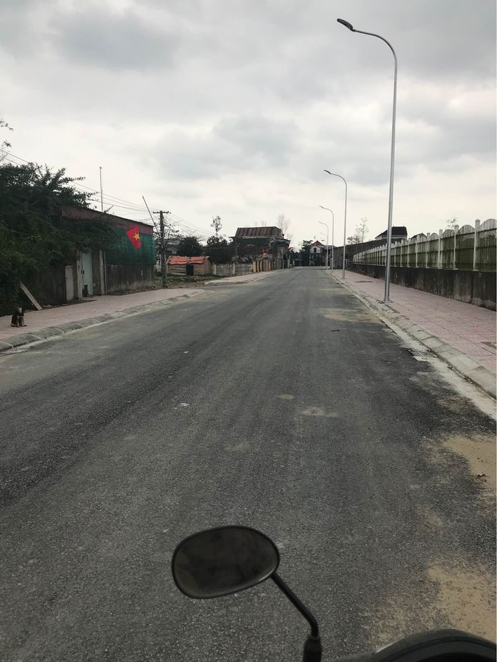 Chính chủ bán 1 lô đất giá rẻ tại Khối 2, Phường Vinh Tân Diện tích 80m2, mặt tiền hơn 6m