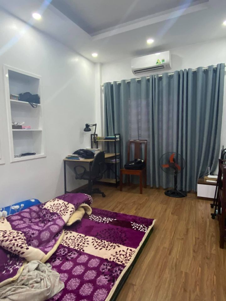 CẦN BÁN GẤP NHÀ BỒ ĐỀ FULL TOÀN BỘ NỘI THẤT CHỈ XÁCH VALY VỀ Ở 46M 5 TẦNG 3,8 TỶ 0788044518