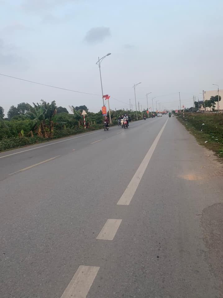 Bán lô đất đẹp 1.242m khu khoái châu hy Vị trí nằm gần trên trục đường chính khoái châu