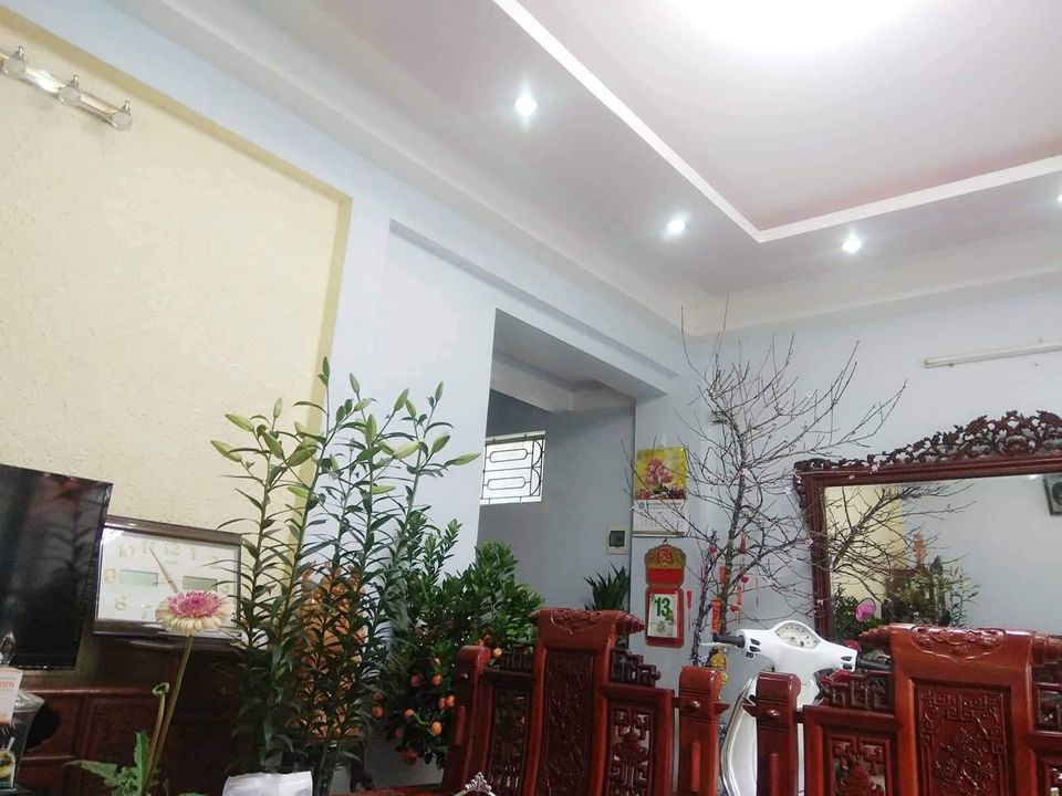 Cho thuê NHÀ MẶT ĐƯỜNG 243 Minh Khai Nam Định chính chủ, mặt tiền rộng 6m2, diện tích 51,7 m2
