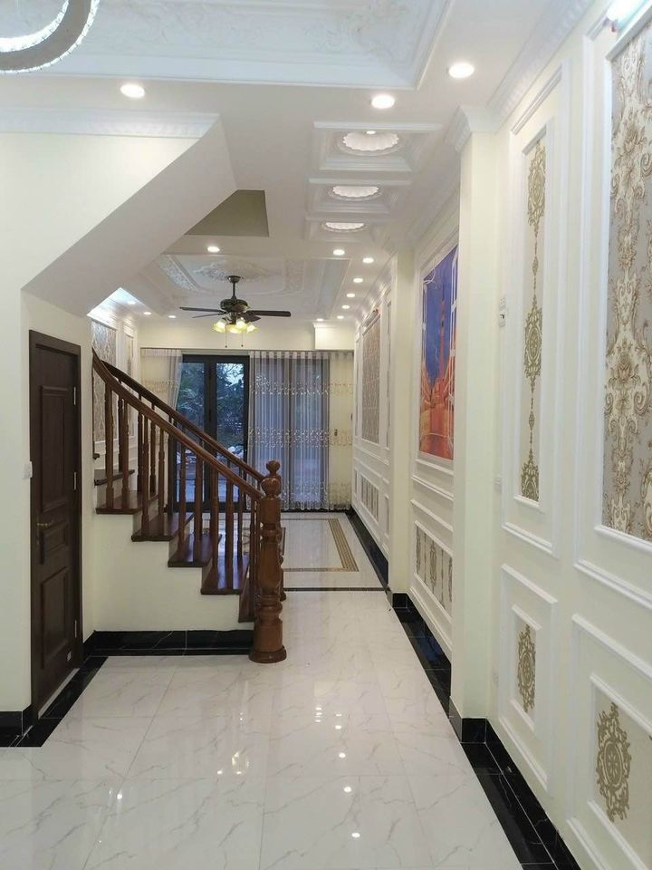Bán Nhà Tái định cư Giang Biên Long Biên, 43m 5T 4 tỷ X Đường nhựa 15 m , kinh doanh đỉnh