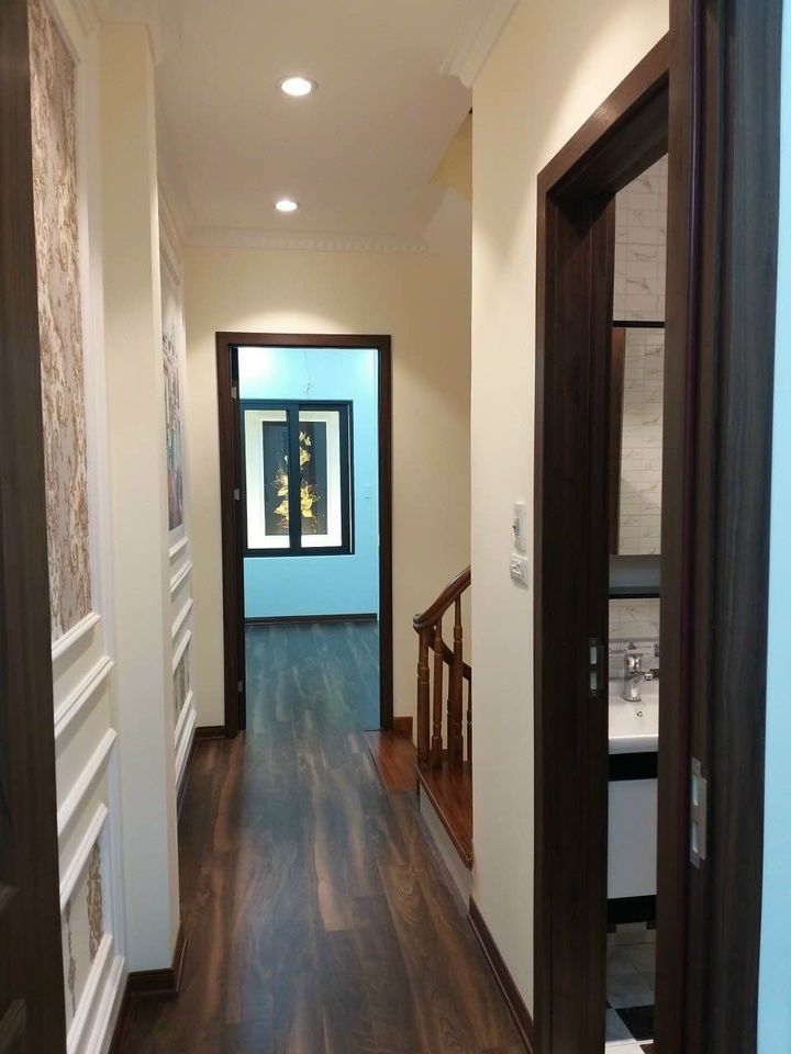 Bán Nhà Tái định cư Giang Biên Long Biên, 43m 5T 4 tỷ X Đường nhựa 15 m , kinh doanh đỉnh