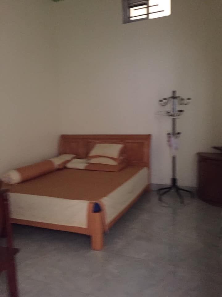 Bán hộ ông anh ngôi nhà nằm ở tổ 8, phường Quyết Tâm, tp Sơn La Đất đẹp, lộc lá ầm ầm
