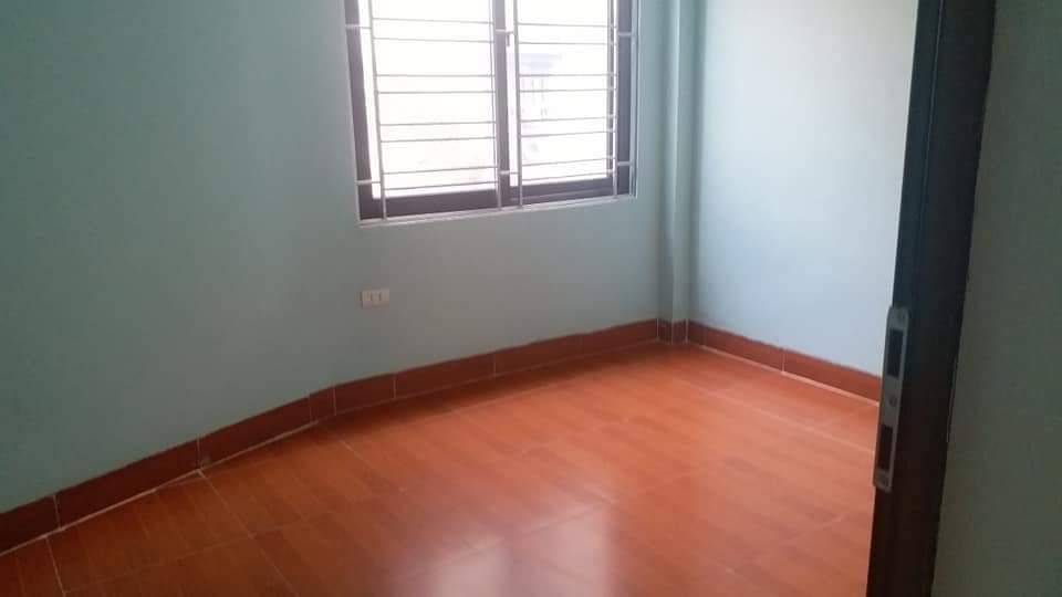 Cho thuê nhà riêng mễ trì 35m2 4 tầng 5 phòng ngủ 2 điều hoà 3 nóng lạnh giá 9tr nhà mới xây
