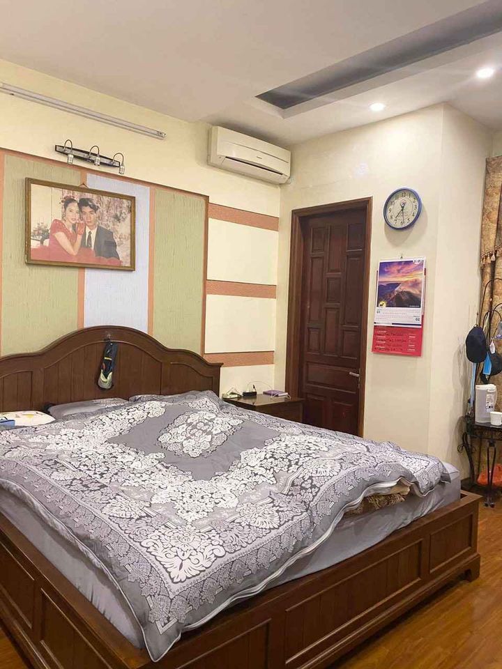 Bán nhà phố Vương Thừa Vũ Ô tô kinh doanh S= 55m2 , Mặt tiền 4m , Giá chào 6,85 tỷ