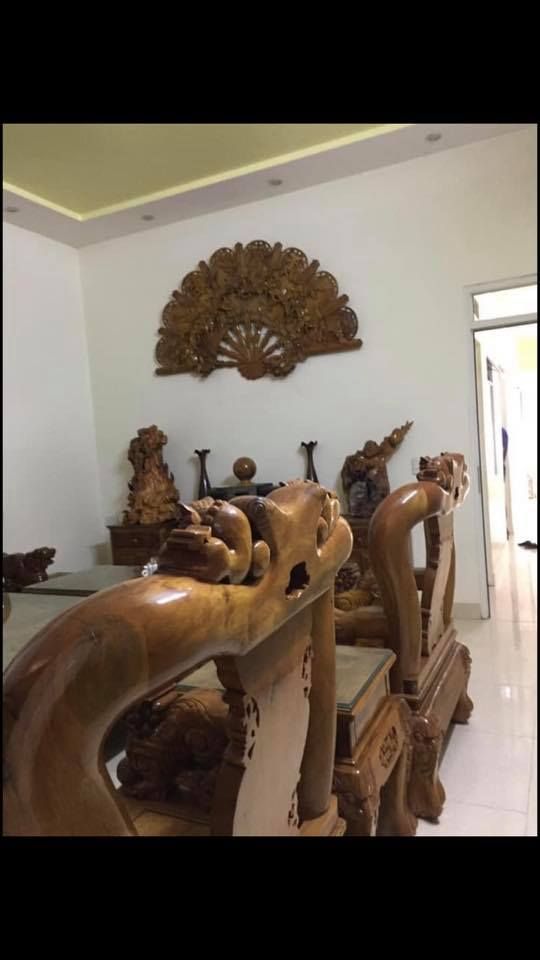 Bán hộ ông anh ngôi nhà nằm ở tổ 8, phường Quyết Tâm, tp Sơn La Đất đẹp, lộc lá ầm ầm