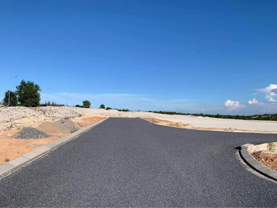 Bán lô đất dự án mặt tiền đường Tránh cạnh FLC Dự án đang hoàn thiện điện đường, cống thoát nước Hư