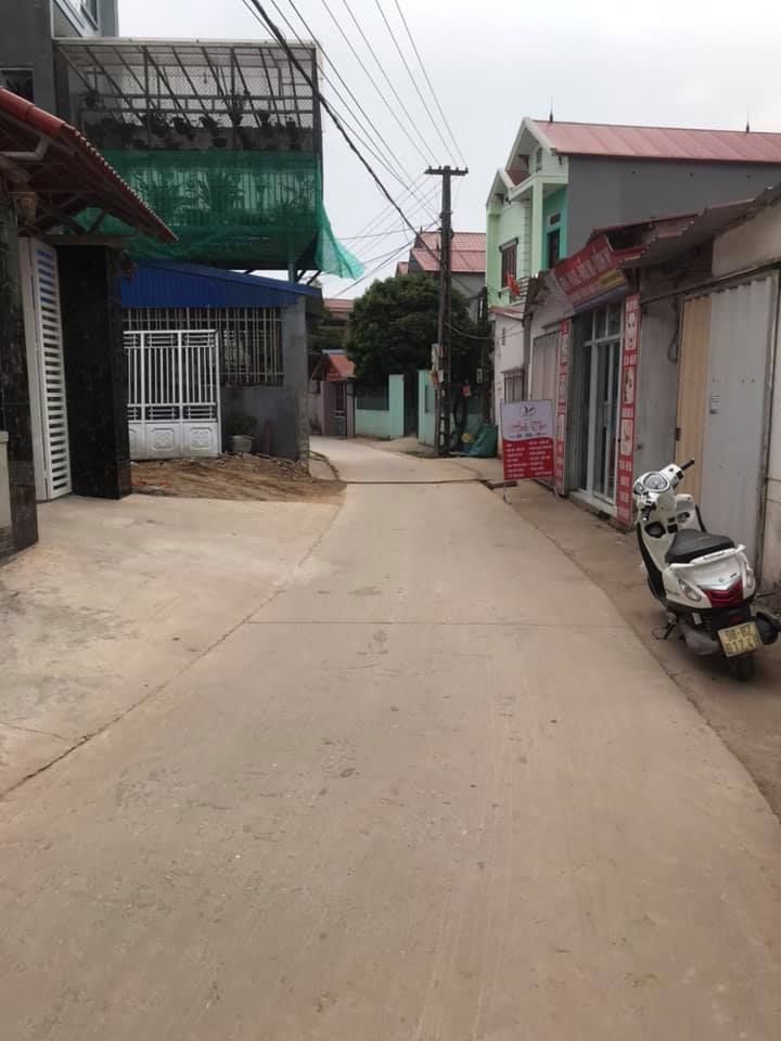 Bán đất tặng thêm nhà thôn an thịnh xã tiền phong yên dũng bắc giang. Nhà mặt đường ô tô vào