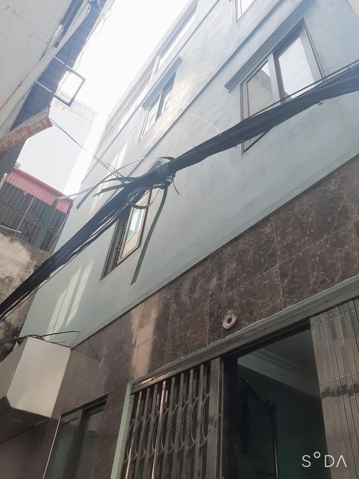 Cho thuê nhà riêng mễ trì 35m2 4 tầng 5 phòng ngủ 2 điều hoà 3 nóng lạnh giá 9tr nhà mới xây